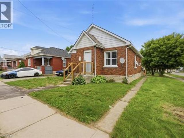 249 Clarence Street, Brantford, ON, N3R 3T6 house for sale | Listing ID 40842 | Royal LePage