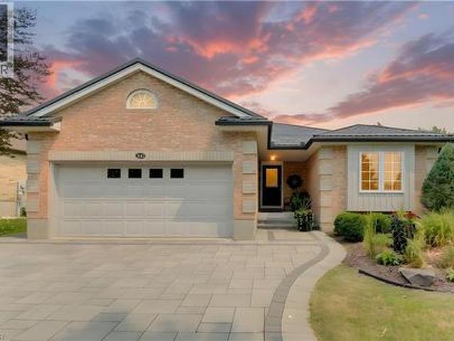 249 Dearborn Boulevard, Waterloo, ON, N2J 4Y5 house for sale | Listing ID 40849 | Royal LePage