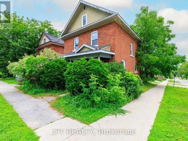 249 Harvey Street, Orillia, ON, L3V 3M5 house for sale | Listing ID S13536 | Royal LePage