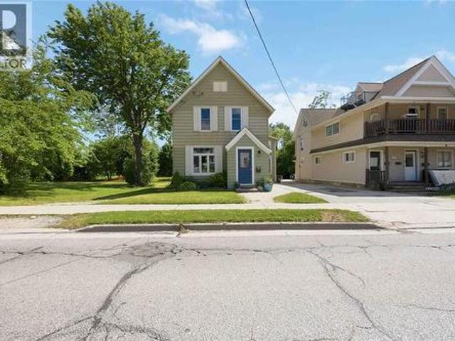 249 London Road, Sarnia, ON, N7T 4V9 house for sale | Listing ID 26013 | Royal LePage