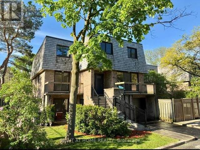 24 7 Vale Carse Way, Toronto, ON, M2R 3H4 townhouse for sale | Listing ID C13176 | Royal LePage