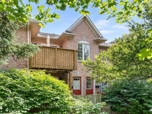 24 2333 Walker's Line, Burlington | 1+1Beds/1Bath, Townhouse, $509,900 | Condos. Ca
