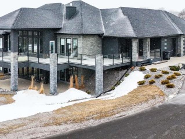 24 27 Twp Road 534, Rural Parkland County, AB, T7X 3R9 house for sale | Listing ID E4479 | Royal LePage