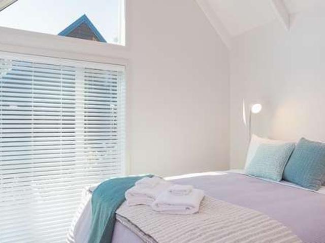 2/4 The Cliffs, Britannia Heights, Nelson