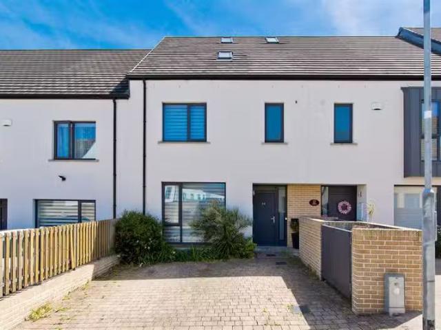 24 The Avenue, Scholarstown Wood, Rathfarnham, Dublin 16