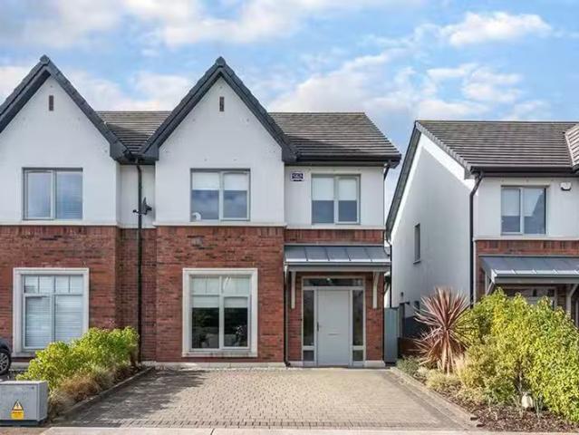 24 The Green, Castle Farm, Naas, Co. Kildare, W91YFH3 is for s.