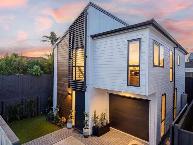 24 Tiri Road, Milford, North Shore City