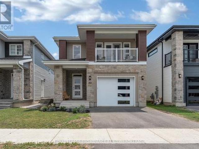 24 Walden Pond Drive, Loyalist Amherstview, ON, K7N 0E8 house for sale | Listing ID X13558 | Royal LePage