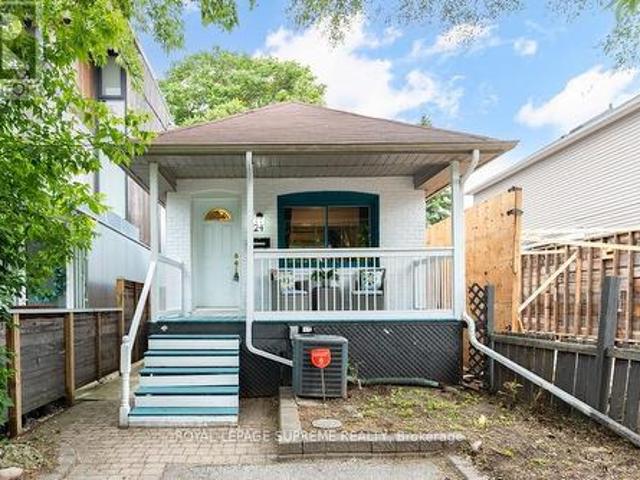 24 Wiley Avenue, Toronto, ON, M4J 3W4 house for sale | Listing ID E13583 | Royal LePage
