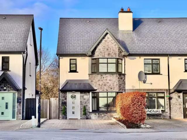 24 Ard An Locha, Moate, Co. Westmeath, N37XA97 is for sale