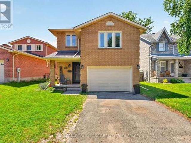 24 Balmoral Court, Kingston West Of Sir John A. Blvd, ON, K7M 7T1 house for sale | Listing ID X13538 | Royal LePage