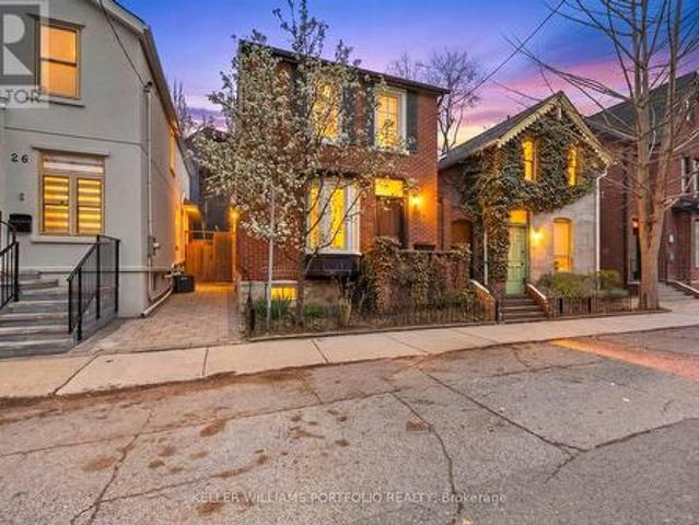 24 Bishop Street, Toronto, ON, M5R 1N2 house for sale | Listing ID C13103 | Royal LePage