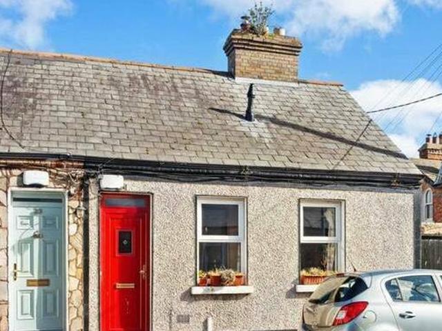 24 Brian Boru Avenue Clontarf Dublin 3