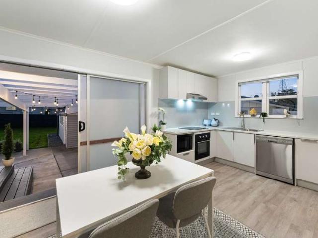 24 Cobham Crescent, Kelston, Waitakere City