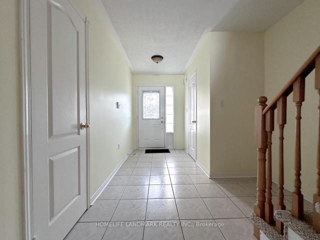 24 Crittenden Drive, Keswick | For Sale @ $639,000 | Condos. Ca