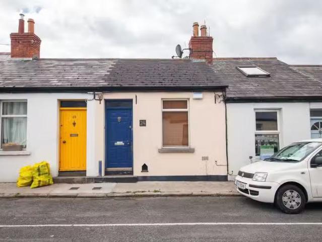 24 Daniel Street, Off Clanbrassil Street, The Coombe, Dublin 8.