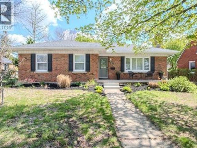 24 Franklin Street, Brantford, ON, N3R 1S8 house for sale | Listing ID 40825 | Royal LePage