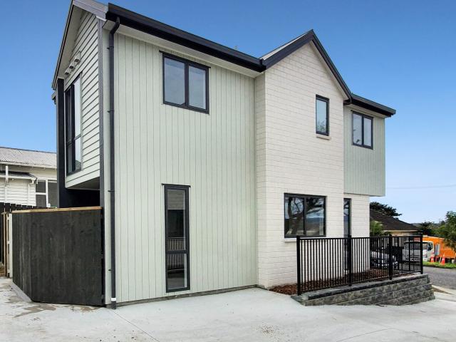 2/4 Geddes Terrace Avondale, Auckland City