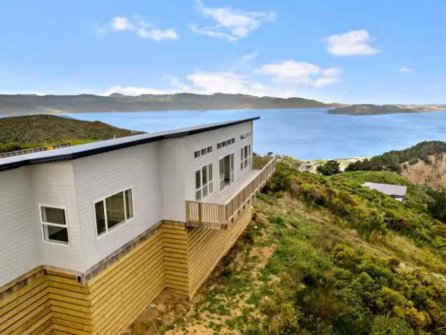 24 Grumman Lane, Newlands, Wellington City
