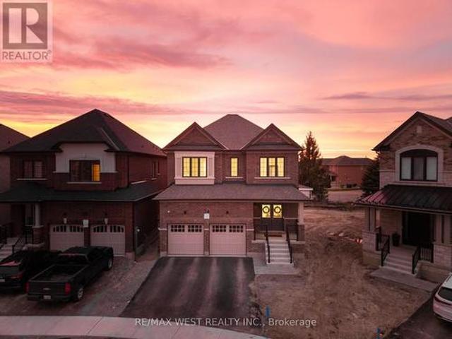 24 Hanton Crescent, Caledon, ON, L7E 2M3 house for sale | Listing ID W13092 | Royal LePage
