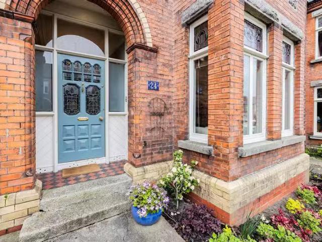 24 Iona Drive, Glasnevin, Dublin 9, D09 Y0E3