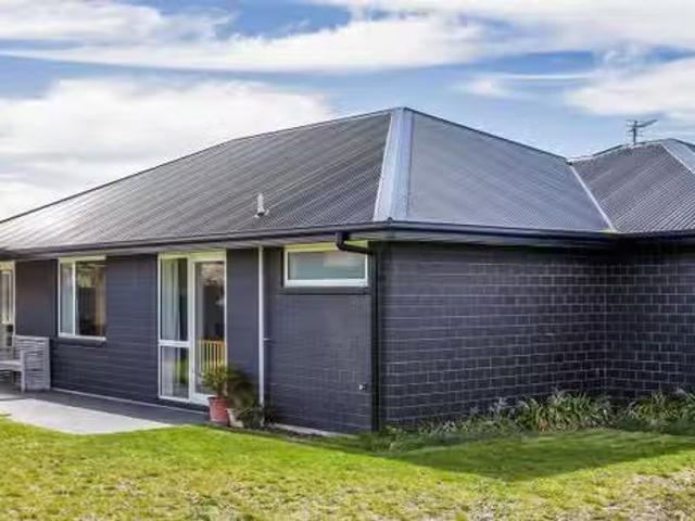 24 Kahuraki Drive, Pegasus, Waimakariri District Real Estate