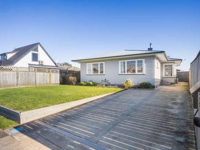 24 Kent Crescent, Awapuni, Palmerston North City