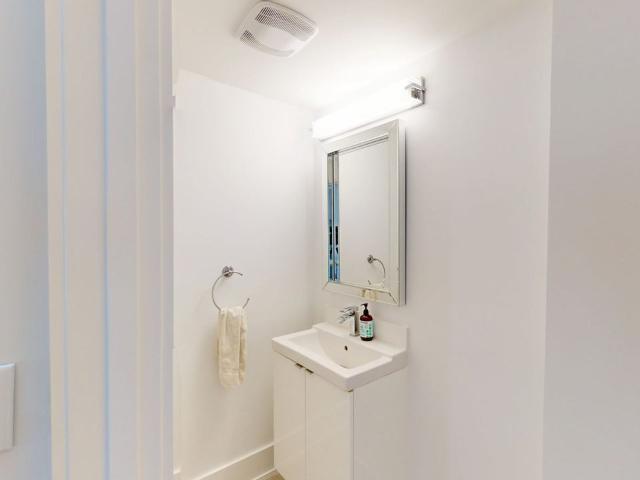 24 Kennedy Ave 4 Bedroom Apartment for Rent at 24 Kennedy Ave, Toronto, ON M6S 2X5 Swansea