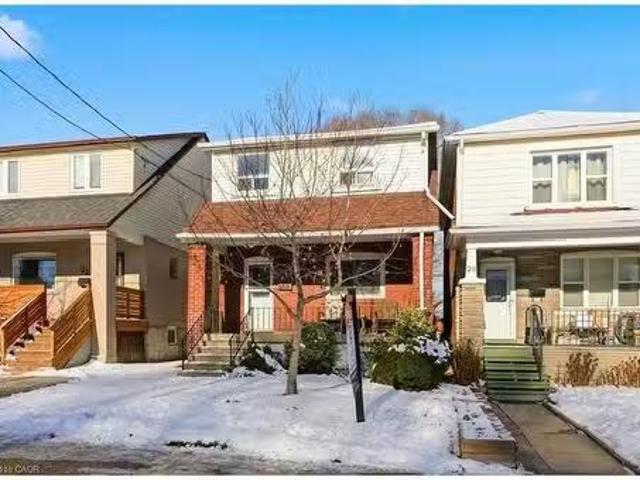 24 Mahoney Avenue, Toronto, ON, M6M 2H4 house for sale List.