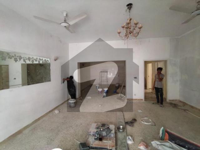 24 marla house for Rent for IT office, software house or side business office Gulberg