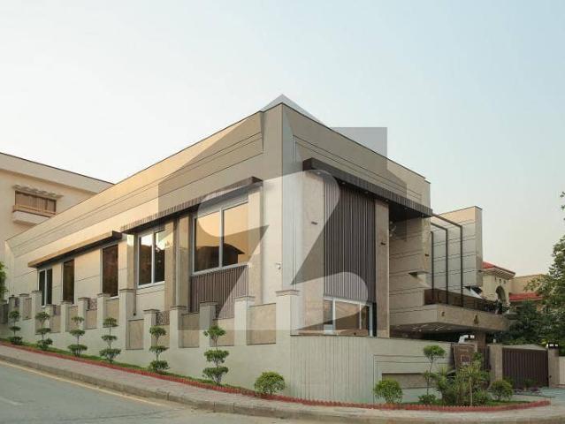 24 Marla Luxury House For Sale Intellectual Village, Bahria Town Phase 7