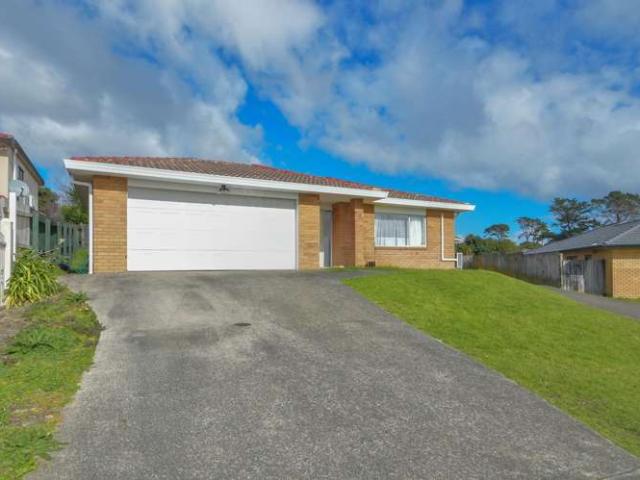 24 Pitt Avenue, Clendon Park, Manukau City