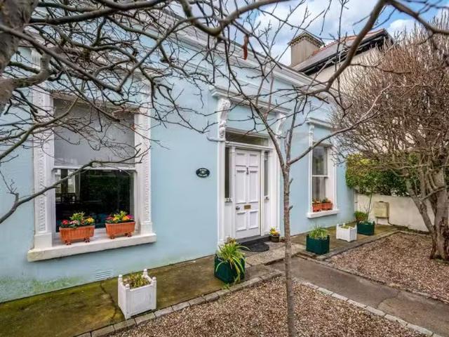24 Sandycove Avenue West, Sandycove, Co. Dublin, A96 XY97