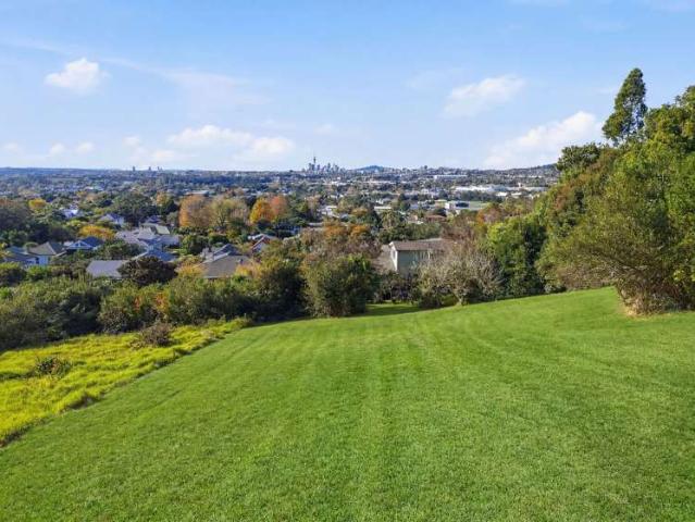 24 Summit Drive, Mount Albert, Auckland City