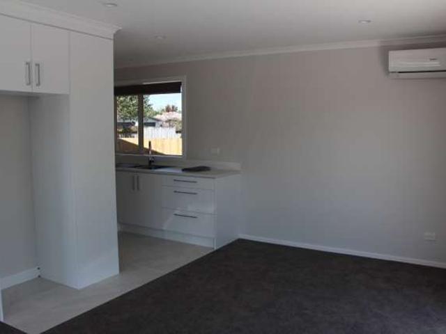 24A Fenwick Crescent, 1076, Hamilton City