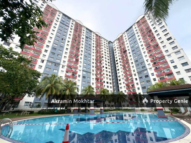 24H Security & 1 Parking | Vista Pinggiran Apartment, Seri Kembangan, Selangor