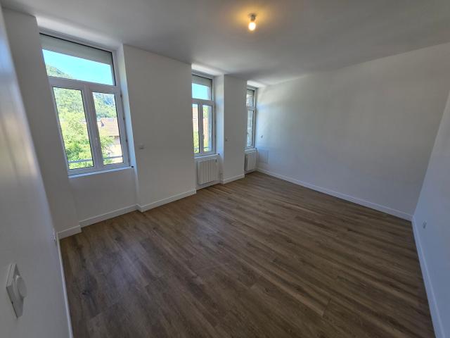 24JG1042 T3 N°2A + balcon