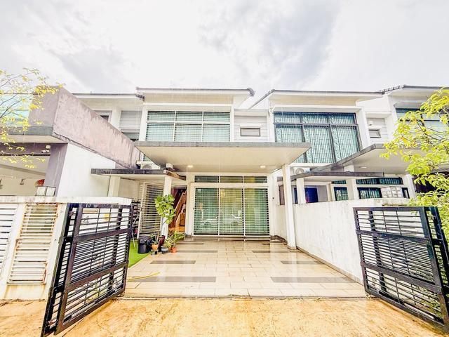 24x80 sqft RENOVATED 2 Storey Superlink Aster Grove Denai Alam