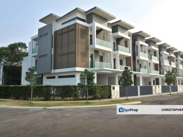 24x85 3 Storey Superlink House, Poolvillas, Reflexion Puchong South, Taman Nusaputra Puchong, Near Cyberjaya