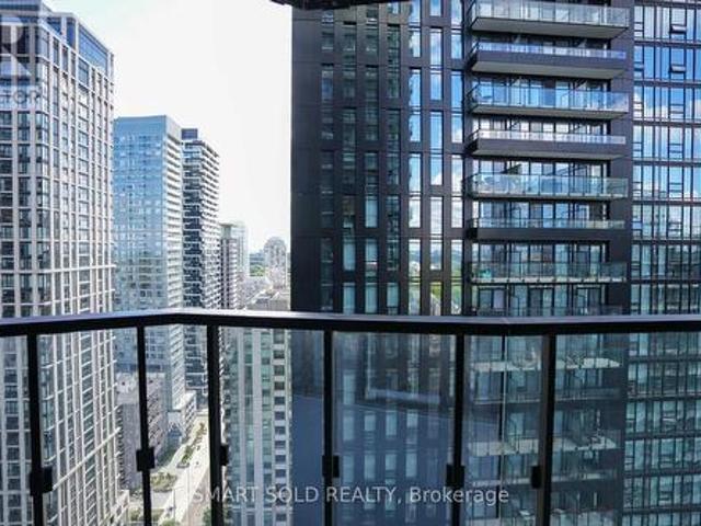2504 Broadway Avenue, Toronto, ON, M4P 1V7 lease for lease | Listing ID C13464 | Royal LePage
