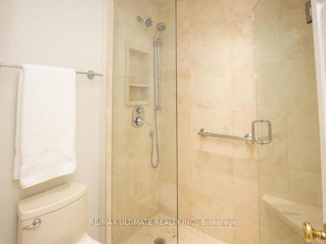 2504 75 Wynford Heights Crescent