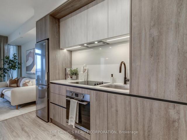 2506 2 Eglinton Avenue W, Mississauga | 2Beds/2Bath, Condo, $612,900 | Condos. Ca