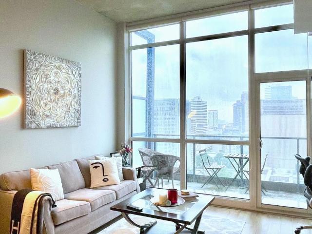 2507 Simcoe Street, Toronto | 1+1Beds/1Bath, Condo, $2,800/mo | Condos. Ca