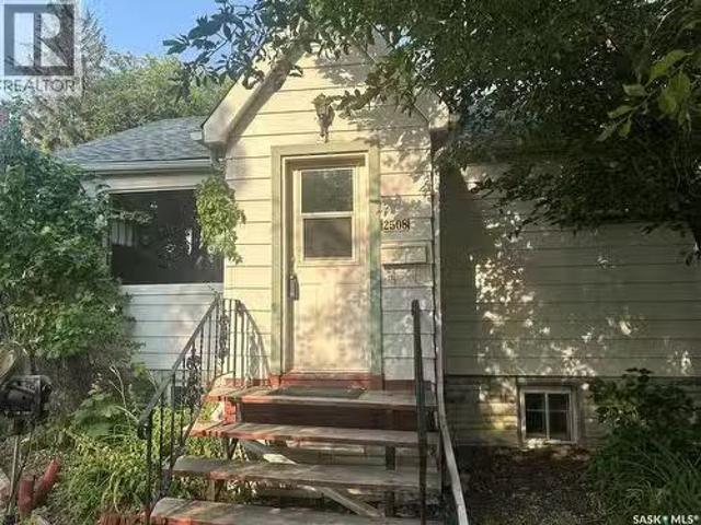 2508 Edgar Street, Regina, SK, S4N 3L5 house for sale Listi.