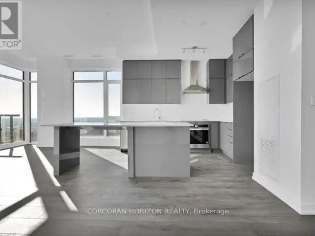 2508 55 DUKE STREET W