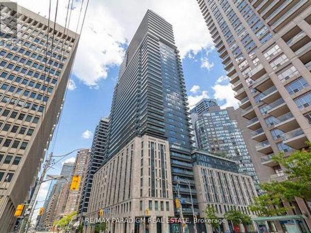 2501 Bay Street, Toronto, ON, M5S 0C6 condo for sale | Listing ID C13692 | Royal LePage