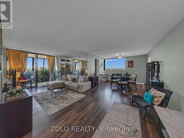 2502 Torresdale Avenue, Toronto, ON, M2R 3T2 condo for sale | Listing ID C13246 | Royal LePage