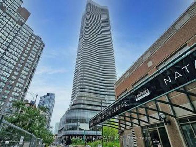 2502 11 Wellesley Street W, Toronto, ON, M4Y 1E8 condo for sale | Listing ID C13607 | Royal LePage
