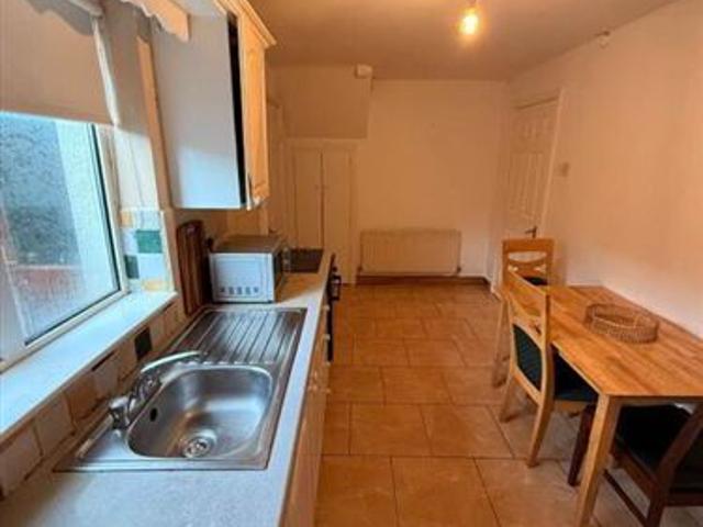 250,000 | 7 Parkmore Manor, Roscrea, Tipperary REA Seamus Browne 4998 MyHome. Ie Residential