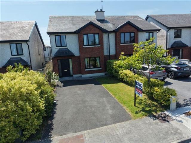 250,000 | 30 Beechlawn Heights, Ballinasloe, County Galway DNG Ivan Connaughton 5014 MyHome. Ie Residential